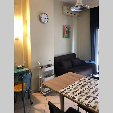 Cozy In The Heart Of דירה סלוניקי